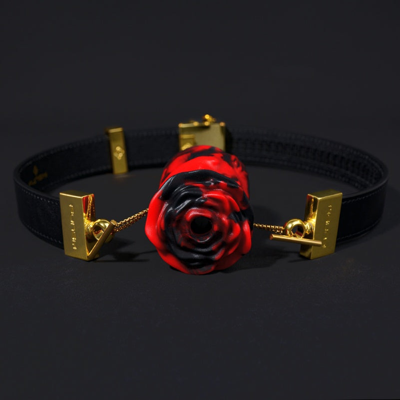 Bâillon-boule en silicone rouge et noir avec sangle Lust Fantasy - Jouet BDSM érotique pour bondage féminin