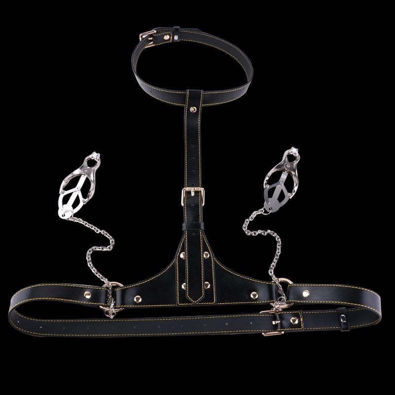 Bettie Bondage Brustgeschirr aus Leder mit Brustwarzenklammern – Verstellbare BDSM-Fessel für die Zucht von Fetischen
