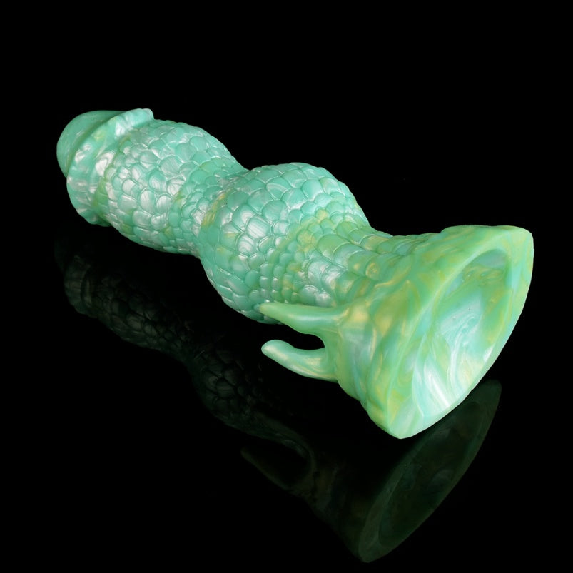 Weiblicher Strap-On Fantasy Dildo Saugnapf Butt Plug - Grüne Drachenschuppe Silikon Realistisches Gefühl Sexspielzeug
