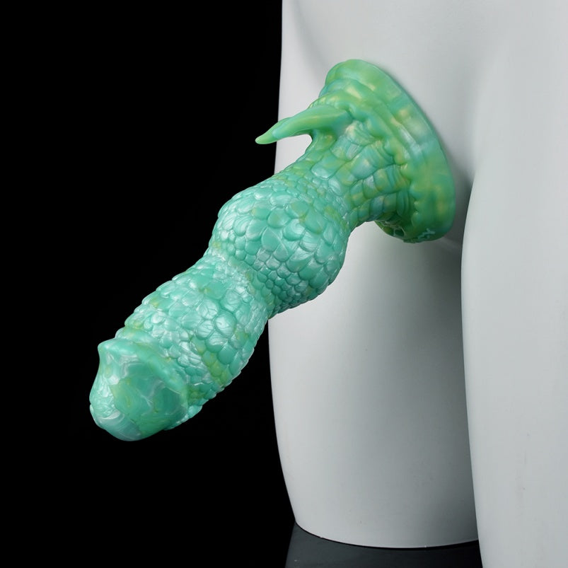 Weiblicher Strap-On Fantasy Dildo Saugnapf Butt Plug - Grüne Drachenschuppe Silikon Realistisches Gefühl Sexspielzeug
