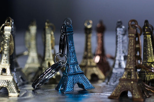 Eiffel Tower Sex Position: 6 Techniques, Threesome Tips & Safety Guide