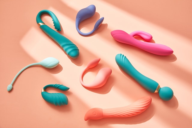 Vibrator in Public: The Complete Guide to Discreet Wearable Play