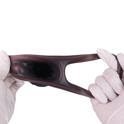 Manchon réaliste Obsidian Surge : gaine en silicone améliorant la circonférence avec double boucle d'ancrage