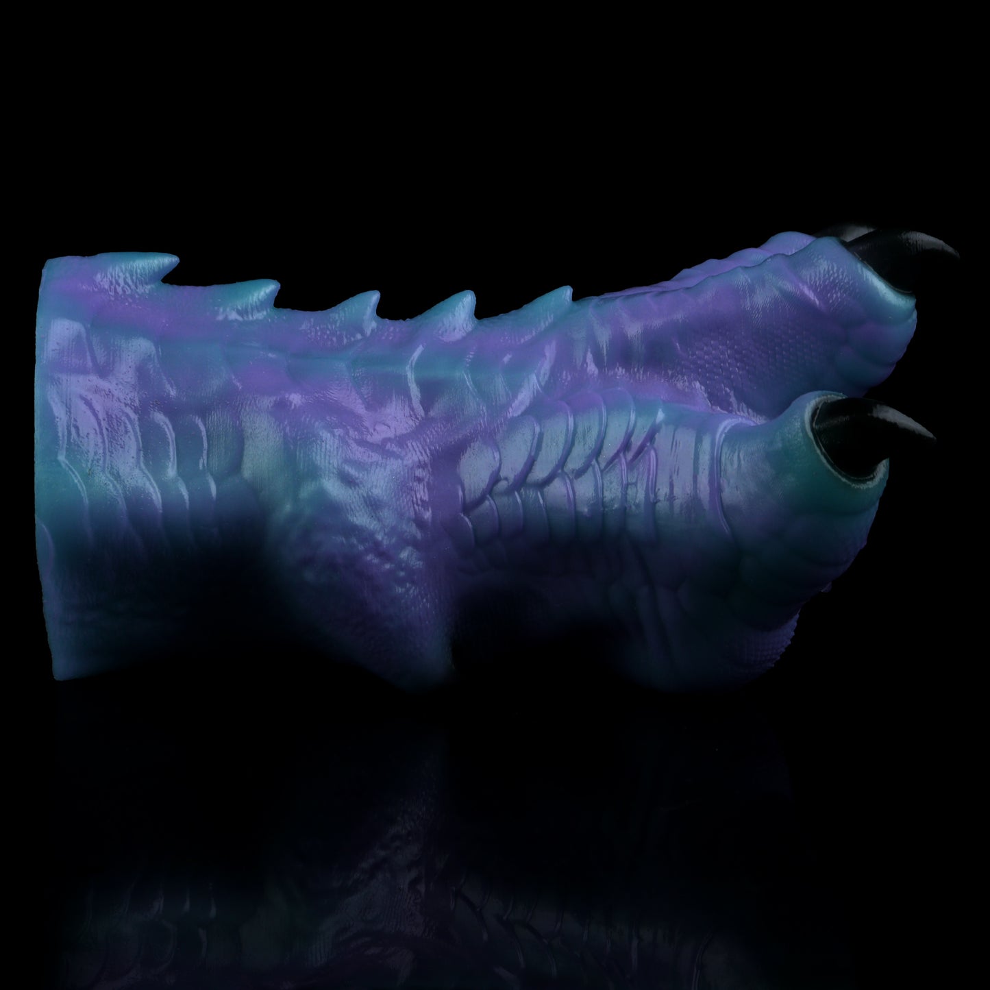 Dragon Claw Pocket Pussy — Platinum Silicone Fantasy Dragon Paw Masturbator with Scale Texture, Black Claws & Dark Red Accent