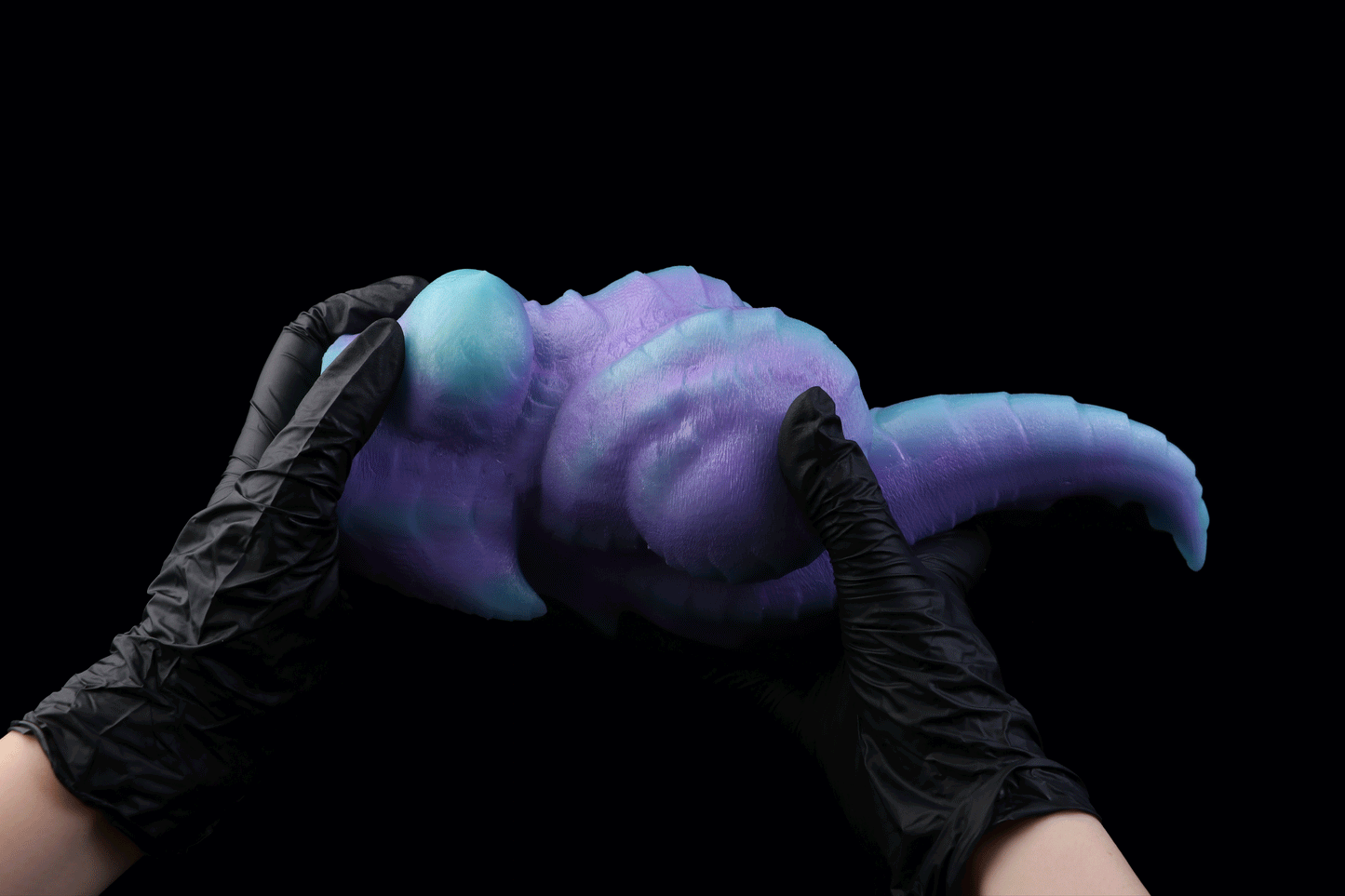 Dragon Torso Sex Dolls — Platinum Silicone Fantasy Dragon Body with Scale Texture, Spiked Tail & Dark Red Accent