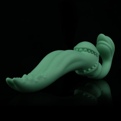 Two-Headed Predator Rocky – Monster Dildo Strap-On G-Spot Vibrator for Lesbian Couples