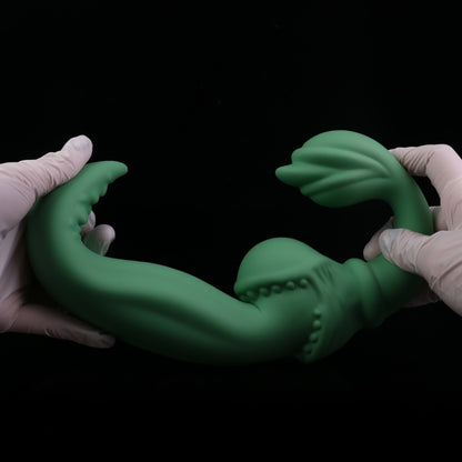 Two-Headed Predator Rocky – Monster Dildo Strap-On G-Spot Vibrator for Lesbian Couples