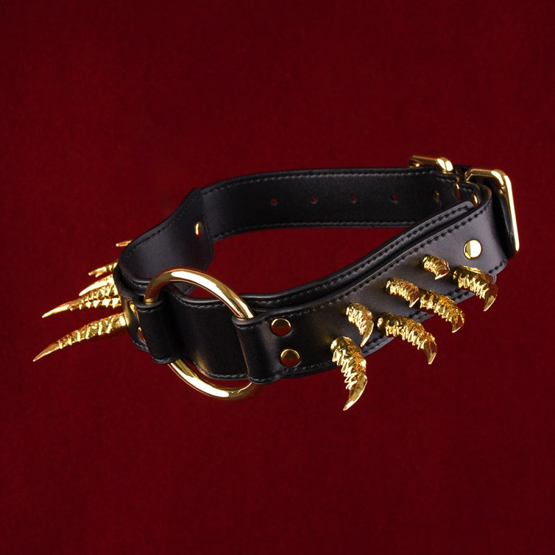 Ensemble de bondage Bettie en cuir noir avec collier à pointes – Convient aux harnais BDSM dominants/soumis